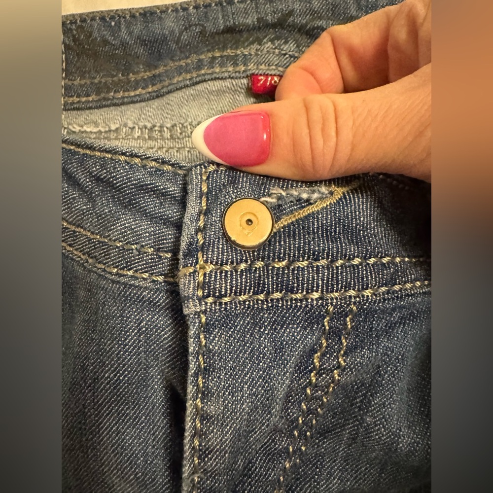 Apple Bottom Jeans - Picture 5 of 7